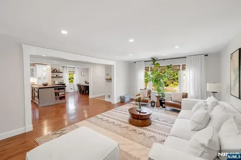 433 Piermont Road Cresskill NJ 07626