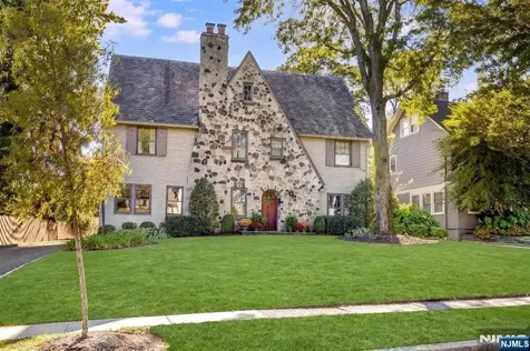 13 Ferncliff Terrace Glen Ridge NJ 07028
