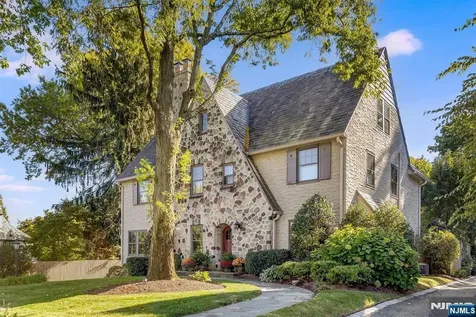 13 Ferncliff Terrace Glen Ridge NJ 07028