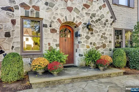 13 Ferncliff Terrace Glen Ridge NJ 07028