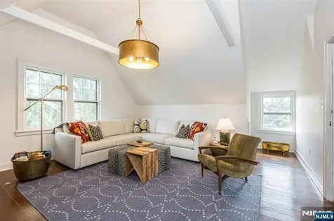 13 Ferncliff Terrace Glen Ridge NJ 07028