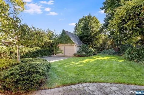 13 Ferncliff Terrace Glen Ridge NJ 07028
