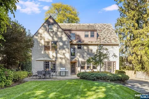 13 Ferncliff Terrace Glen Ridge NJ 07028