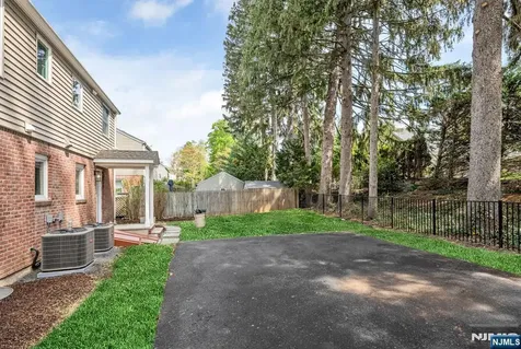 399 Gilbert Street Ridgewood NJ 07450