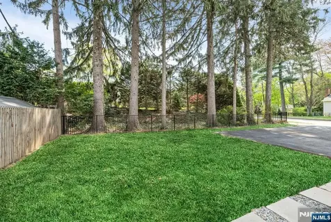 399 Gilbert Street Ridgewood NJ 07450