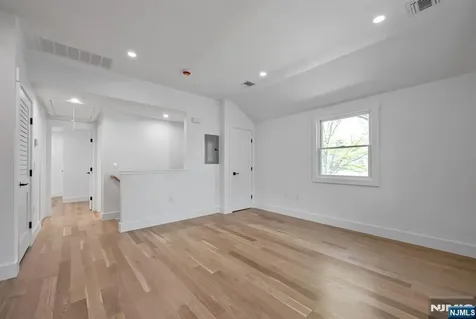 399 Gilbert Street Ridgewood NJ 07450