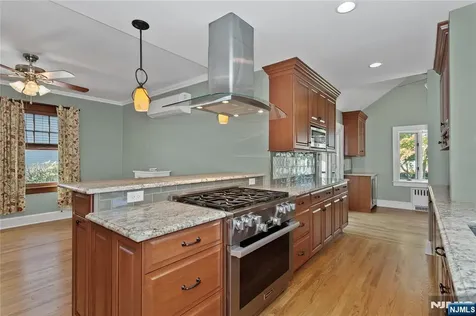 141 Henry Street Hasbrouck Heights NJ 07604