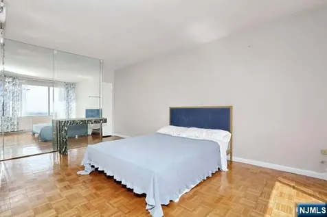 6 Horizon Fort Lee NJ 07024