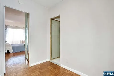 6 Horizon Fort Lee NJ 07024