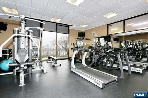 6 Horizon Fort Lee NJ 07024