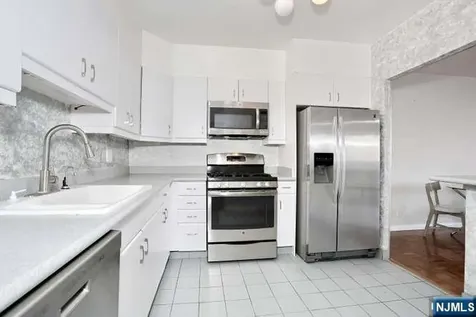 6 Horizon Fort Lee NJ 07024