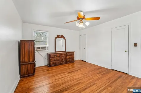 1030 Jassamine Way Fort Lee NJ 07024
