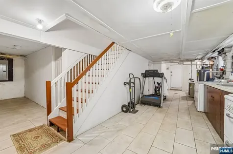 1030 Jassamine Way Fort Lee NJ 07024