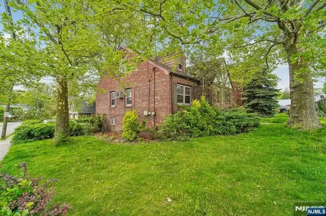 1030 Jassamine Way Fort Lee NJ 07024