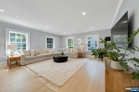 212 Midland Avenue Montclair NJ 07042