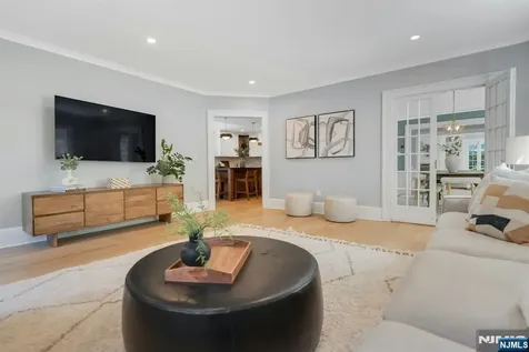 212 Midland Avenue Montclair NJ 07042