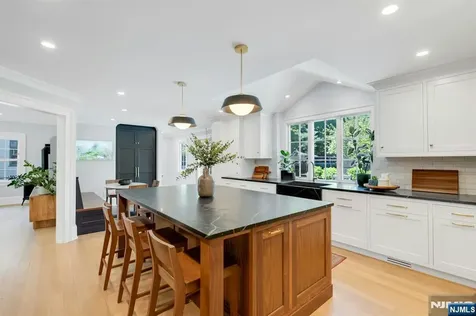 212 Midland Avenue Montclair NJ 07042