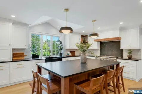 212 Midland Avenue Montclair NJ 07042