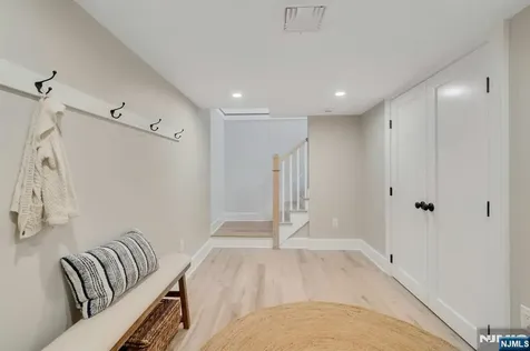 212 Midland Avenue Montclair NJ 07042