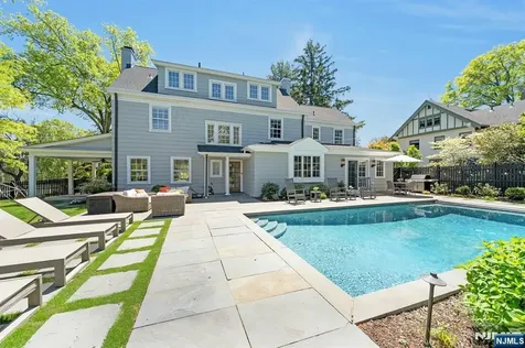 212 Midland Avenue Montclair NJ 07042