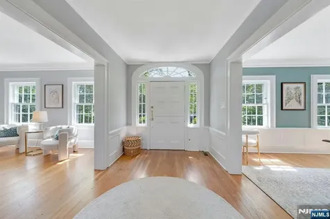 212 Midland Avenue Montclair NJ 07042