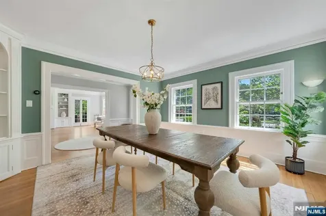 212 Midland Avenue Montclair NJ 07042