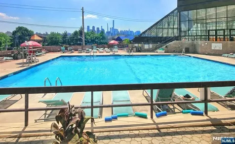 7004 Kennedy Boulevard Guttenberg NJ 07093