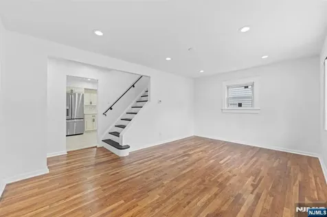 18 Farmingdale Avenue Bloomfield NJ 07003