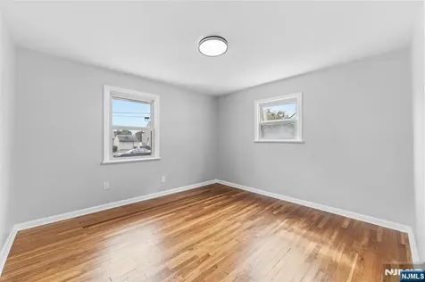 18 Farmingdale Avenue Bloomfield NJ 07003