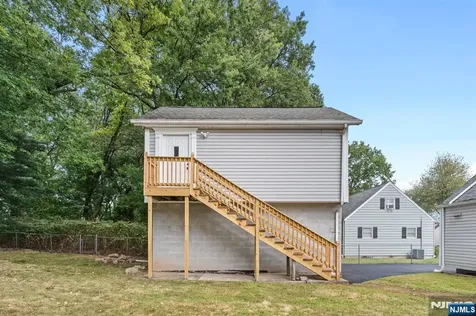 18 Farmingdale Avenue Bloomfield NJ 07003