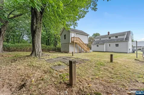18 Farmingdale Avenue Bloomfield NJ 07003