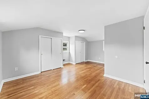 18 Farmingdale Avenue Bloomfield NJ 07003