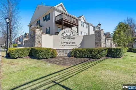 182 Brittany Court Clifton NJ 07013
