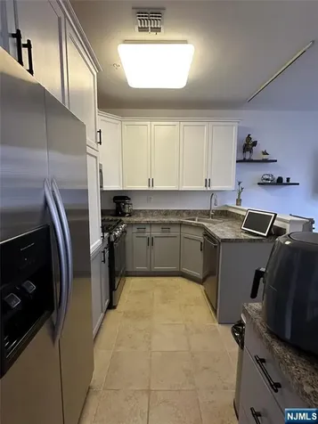 182 Brittany Court Clifton NJ 07013