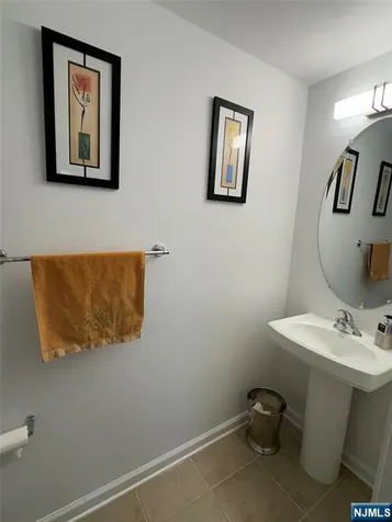 182 Brittany Court Clifton NJ 07013
