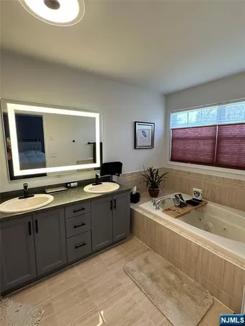 182 Brittany Court Clifton NJ 07013