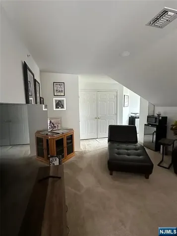 182 Brittany Court Clifton NJ 07013
