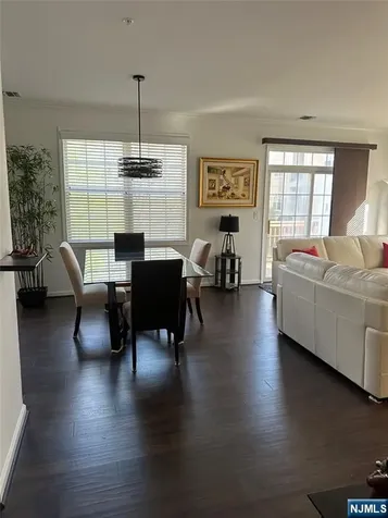 182 Brittany Court Clifton NJ 07013