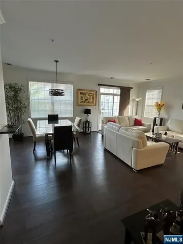 182 Brittany Court Clifton NJ 07013