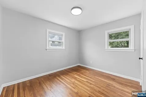 18 Farmingdale Avenue Bloomfield NJ 07003