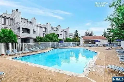 815 Topsail Lane Secaucus NJ 07094