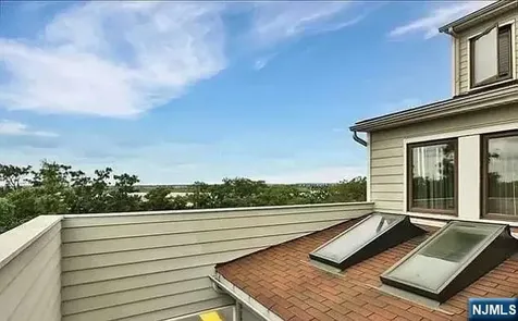 815 Topsail Lane Secaucus NJ 07094