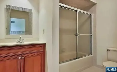 815 Topsail Lane Secaucus NJ 07094