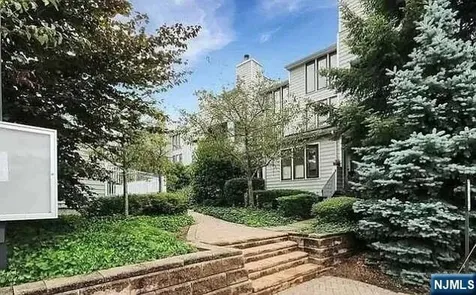 815 Topsail Lane Secaucus NJ 07094