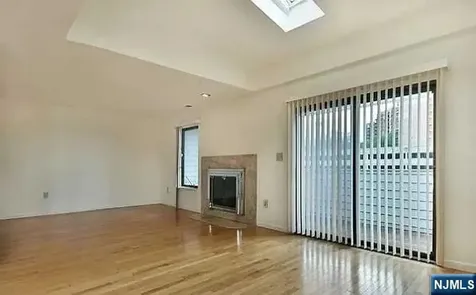 815 Topsail Lane Secaucus NJ 07094