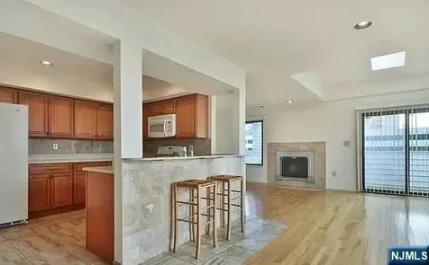 815 Topsail Lane Secaucus NJ 07094