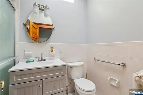 390 Delano Place Fairview NJ 07022