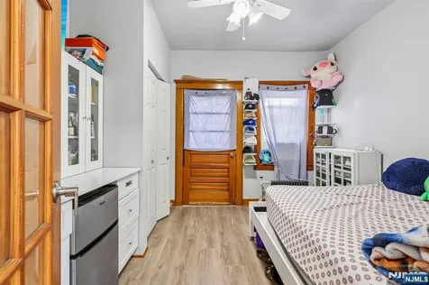 390 Delano Place Fairview NJ 07022