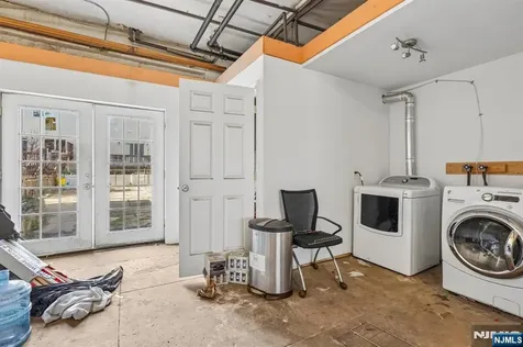 390 Delano Place Fairview NJ 07022