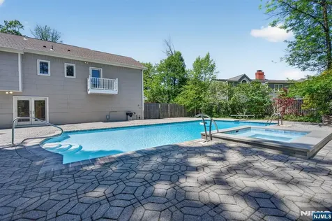 36 Thackeray Drive Millburn NJ 07078